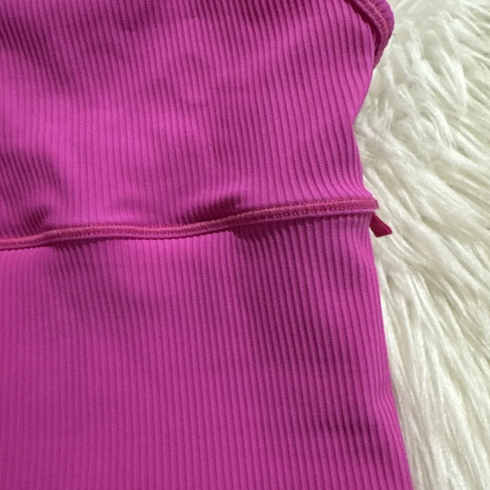 $58 Lululemon Power Pivot Ribbed Tank Top in Sonic Pink Size 4